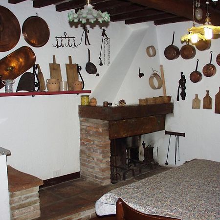 Sassi Bianchi Konuk evi Sensano Dış mekan fotoğraf
