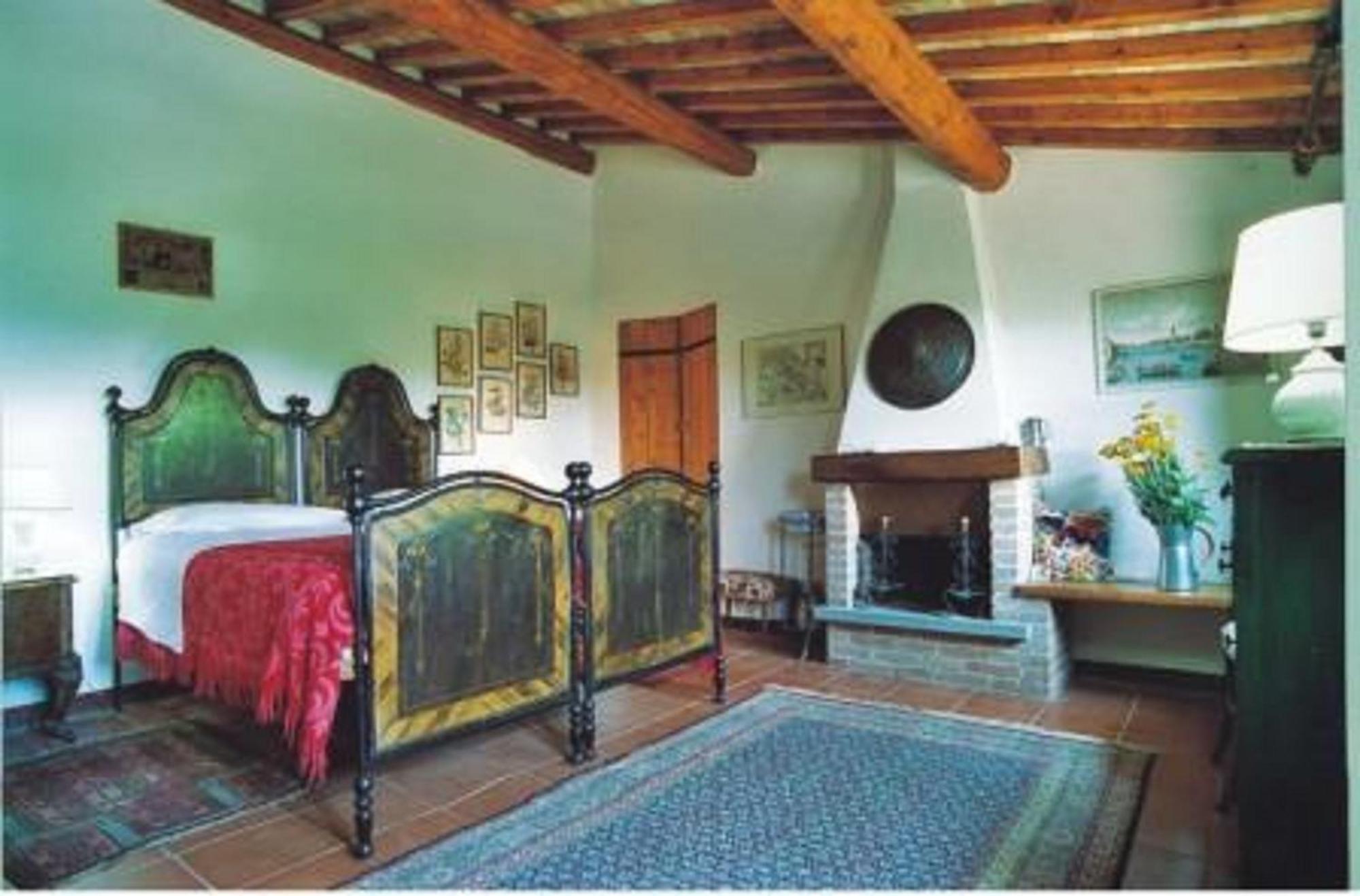 Sassi Bianchi Konuk evi Sensano Oda fotoğraf
